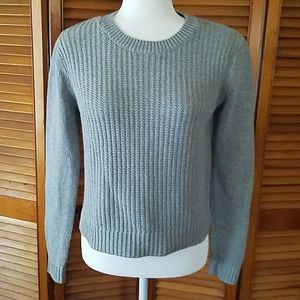 💚Closet Clear Out 💚 GAP Sweater with side slits